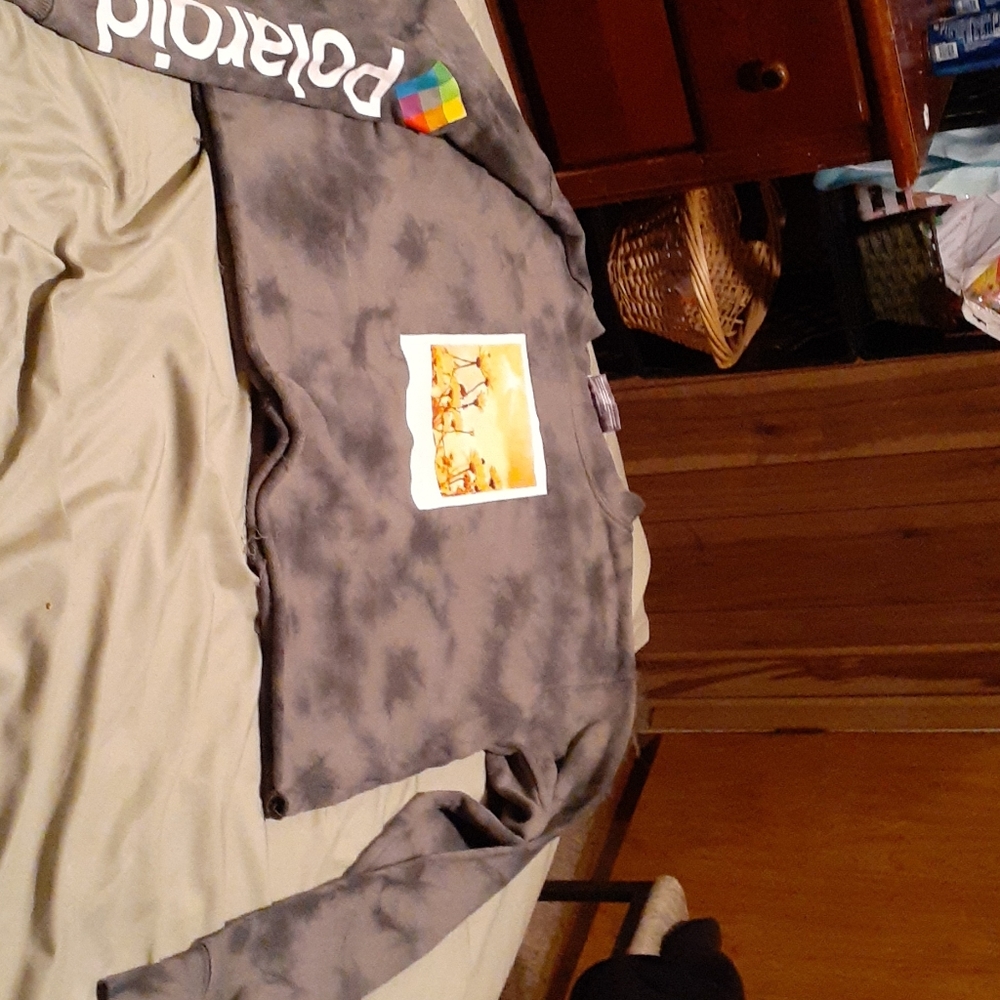 A long sleeve Polaroid crop top